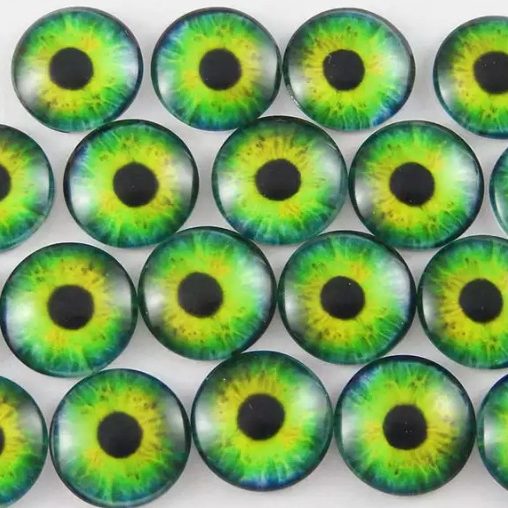 green yellow dragon eyes